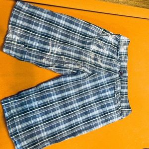 Lei shorts that are blue